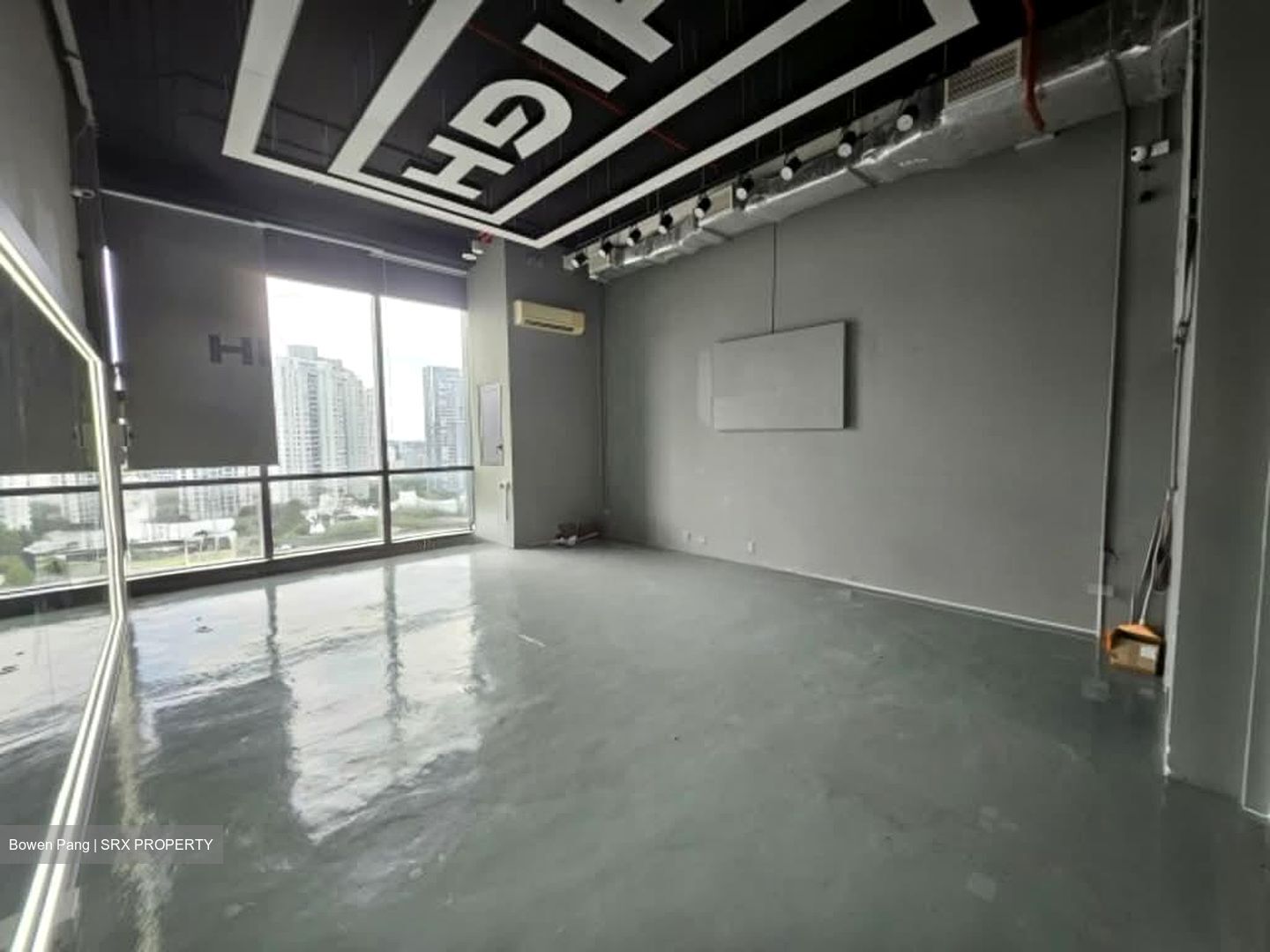 Centrium Square (D8), Office #538656241